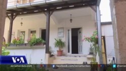 Në shtëpinë e fitueses së medaljes së artë Distria Krasniqi