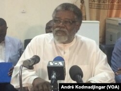 Mahamat Tahir Kherellah, président de la commission formation et communication du CNPT, à N'Djamena, le 5 février 2018. (VOA/André Kodmadjingar)