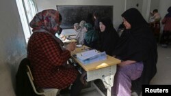در سراسر افغانستان تا اکنون یک میلیون واجدین شرایط رای دهی ثبت نام کرده اند. 