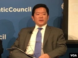 全球台湾研究中心执行主任萧良其 (美国之音钟辰芳拍摄)