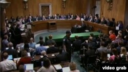 美参院外交关系委员会通过伊核协议议案（VOA视频截图）