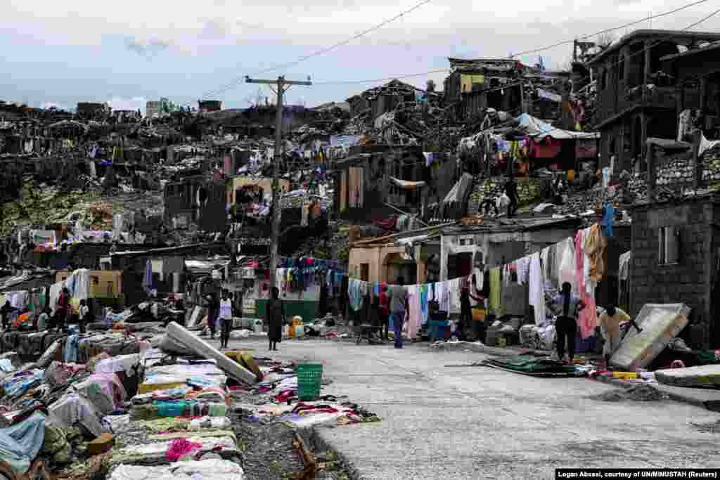 Cleanup from Hurricane Matthew continues in Jeremie, Haiti, Oct. 6, 2016.