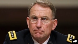 资料照片:驻韩美军司令罗伯特·艾布拉姆斯上将在参议院军事委员会作证。(2018年9月25日) 