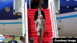 رئیس جمهور غنی در جریان این سفر با معاونین رئیس جمهور، رئیس مجلس سنا و شماری از تاجران اندونیزیایی دیدار می‏‌کند 