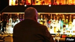 الکل داخل مشروبات الکلی بیشترین کالری را بعد از چربی دارد.