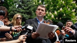 5月12日卢甘斯克地区选举委员会负责人宣布投票结果