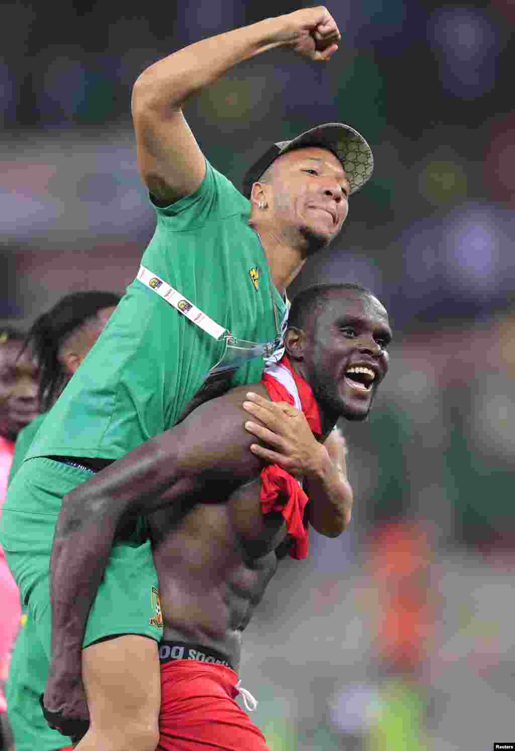 Cameroon&#39;s Michael Ngadeu-Ngadjui celebrates after the match against Gambia in Cameroon, Jan. 29, 2022.