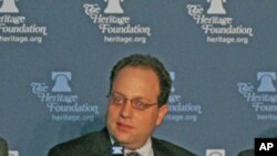 前美国国防部主管中国事务官员卜大年