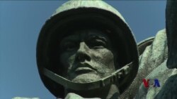 在阵亡将士纪念日这天 军事纪念碑有了特殊意义