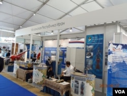 2013年莫斯科航展上的伊朗展台（美国之音白桦拍摄）