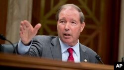 탐 우달 민주당 상원의원.