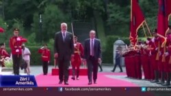 Kryeministri i Kosovës Abdullah Hoti vizitoi Shqipërinë