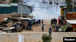 በኬንያ፣ የታክስ ጭማሪን በመቃወም ሰልፍ በወጡ የናይሮቢ ነዋሪዎች ላይ፣ ፖሊስ አስለቃሽ ጋዝ ተኩሷል፤ ናይሮቢ፣ ኬንያ