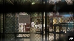 Suasana di dalam penjara Guantanamo, Kuba. (Foto: Dok)