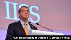 30일 싱가포르에서 열린 국제안보정상회의, 샹그릴라 대화에서 기조연설을 하고 있는 애슈턴 카터 미 국방장관.