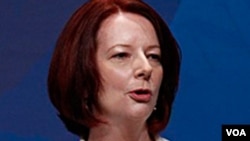 PM Australia Julia Gillard memutuskan pemberlakuan pajak tambahan bagi warga Australia untuk membantu pendanaan pembangunan kembali daerah banjir.