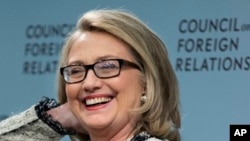 Menlu AS, Hillary Clinton memberikan sambutan di forum hubungan luar negeri di Washington DC, 31 Januari 2013.(AP Photo/Manuel Balce Ceneta). 