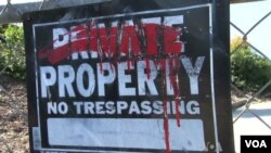 Para pejabat di California menindak klinik bersalin gelap, yang menawarkan janji kewarganegaraan Amerika kepada bayi yang baru lahir (foto: VOA 28/3). 