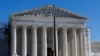 Верховный суд разрешил приостановить финансирование помощи зарубежным странам