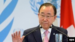 Le Secrétaire général des Nations Unies Ban Ki-moon lors d’une conférence de presse tenue après la Conférence de Genève sur la prévention extrémisme violent, au siège européen des Nations Unies à Genève, Suisse, 08 avril 2016. epa/ MARTIAL TREZZINI
