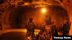 미2사단 제23화학대대 병사들의 훈련 장면(자료사진)