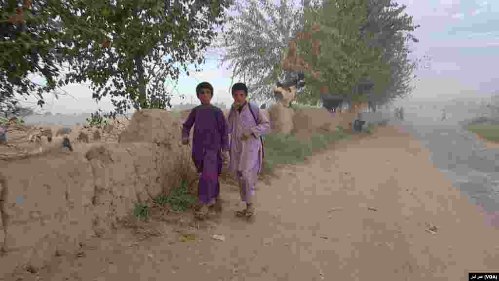 شاگردان مکتب در را رفتن به مکتب&nbsp;