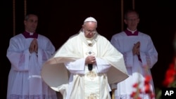 ទឹក​ជំនន់​បណ្ដាលមក​ពី​ភ្លៀង​ធ្លាក់​ខ្លាំង​នៅ​លើ​ផ្លូវ​នៅ​ជាយ​ក្រុង​ហ្ស៊េរុយសាឡិម ប្រទេស​អ៊ីស្រាអែល។