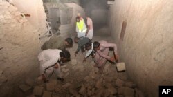 Earthquake hits Iran, tremors rock Pakistan 