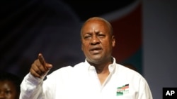Le président sortant ghanéen John Dramani Mahama à Accra, Ghana, Monday, 5 décembre 2016. 