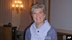 美国体育教练协会会长马乔里·阿尔博姆