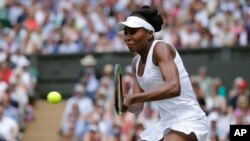 وینوس ویلیمز امریکایی با عمر ۳۷ سالگی به دور نهایی تورنمنت بزرگ تینس ویمبلیدن راه یافت.