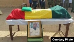 Le cercueil du commandant du GTIA Alfarouk Karim Niang, Tombouctou, 6 février 2016 