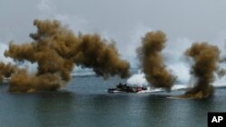 Korea Selatan dan Amerika saat latihan militer bersama yang dinamakan Ssangyong 2013 di Pohang, Korea Selatan, 26 April 2013 (Foto: dok). Korea Selatan dan AS kembali menggelar latihan militer gabungan dengan nama sandi Key Resolve dan Foal Eagle, Senin (24/2).