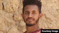 ዳቦ በማምረትና በማከፋፈል ዘርፍ የተሰማራ ወጣት ማርኮን ይልማን 