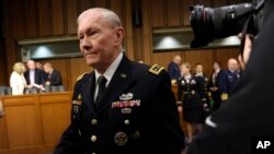 2013年6月4日美国参联会主席邓普西将军到美国参议院出席有关军中性侵问题的听证会。