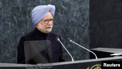India's Prime Minister Manmohan Singh addresses the 68th United Nations General Assembly, New York, Sept. 28, 2013.