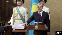 آقای توقایف ۶۶ ساله سه ماه پیش و در پی کناره گیری ناگهانی نور سلطان نظربایف، رئیس جمهوری موقت قزاقستان معرفی شده بود. 