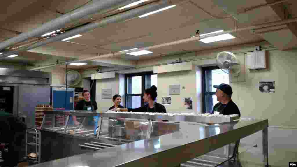 داوطلبان نایاک &quot;روز خدمت ملی نوروز&quot;، در شهر بوستون