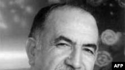 Şair Məmməd İsmayıl: 'Qəmini qoruya bilməyən xalq, xalq olaraq yaşaya bilmir' (audio)