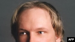 Norveçdəki qətlləri həyata keçirən Anders Behring Breivik tək hərəkət etdiyini bildirib
