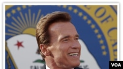 Mantan Gubernur Arnold Schwarzenegger (foto: dok) berteman dengan Presiden Rusia Dmitry Medvedev lewat Twitter.