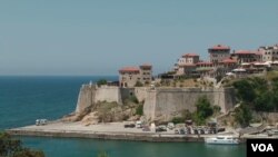 مونته نگرو - آرشیو