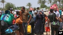 2015年5月16日伊拉克人逃离家乡拉马迪
