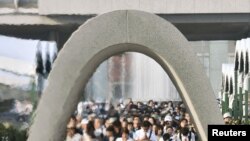 6일 일본 히로시마 평화 공원에서 원폭 71주년을 맞아 희생자 위령식이 열리고 있다.