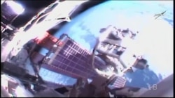 太空漫谈：太阳轨道器拍到罕见太阳极地影像