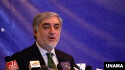 آقای عبدالله عبدالله، رئیس اجرائیه افغانستان، از رقبای جدی دهۀ ۱۹۹۰ آقای حکمتیار به شمار می رود