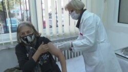 40% од Македонците не би се вакцинирале, 50% сметаат дека пандемијата е заговор