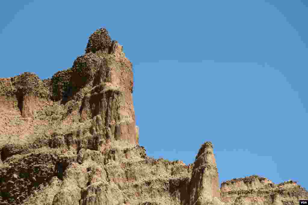 Pješčane piramide kod Foče nastale su usljed djelovanja kiše, mraza, vjetrova i vrućina.