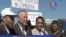 លោក Dana Rohrabacher សមាជិកសភា​សរអា​ចូលរួម​​ជា​មួយ​​ខ្មែរ​អាមេរិកាំង​​ទាមទារ​​ឲ្យ​​មាន​ការ​​ផ្លាស់​ប្តូរ​​នៅ​កម្ពុជា។​