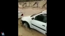 نمایی نزدیک از برخورد خودروها در سیل دروازه قرآن شیراز